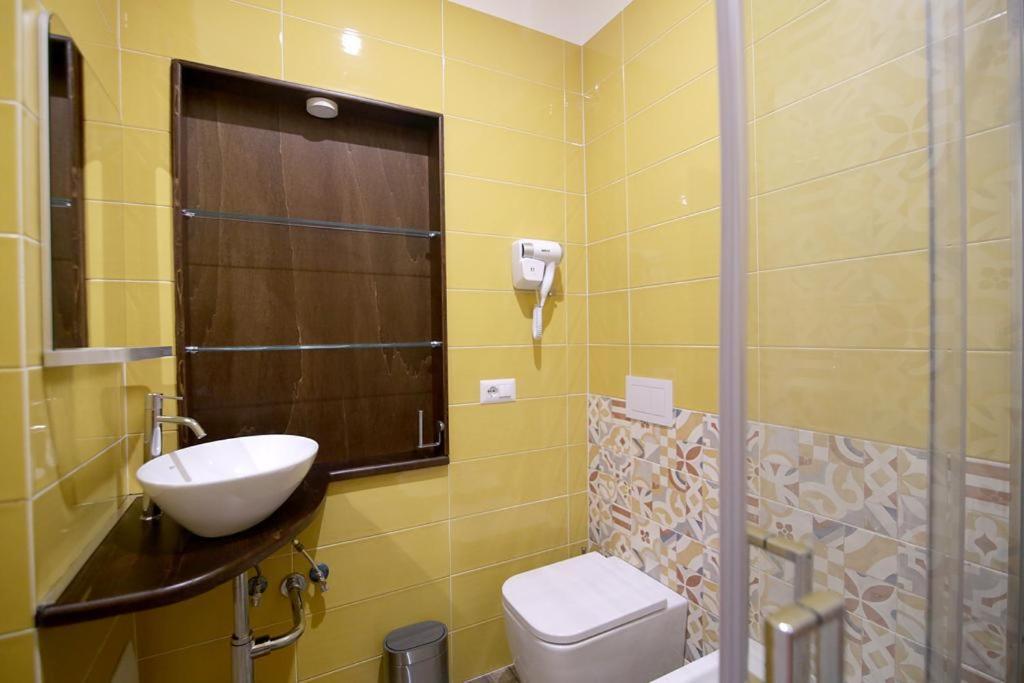 Antica Residenza Fusco Hotel Napels Buitenkant foto