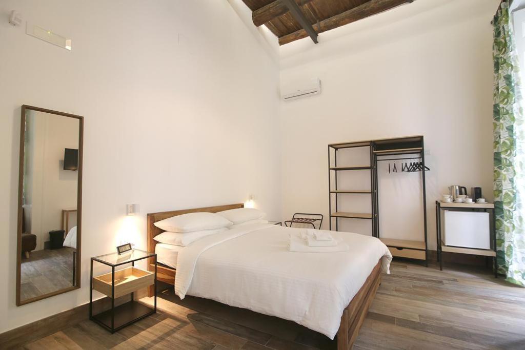 Antica Residenza Fusco Hotel Napels Buitenkant foto